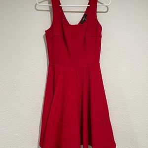 Lulu’s red dress